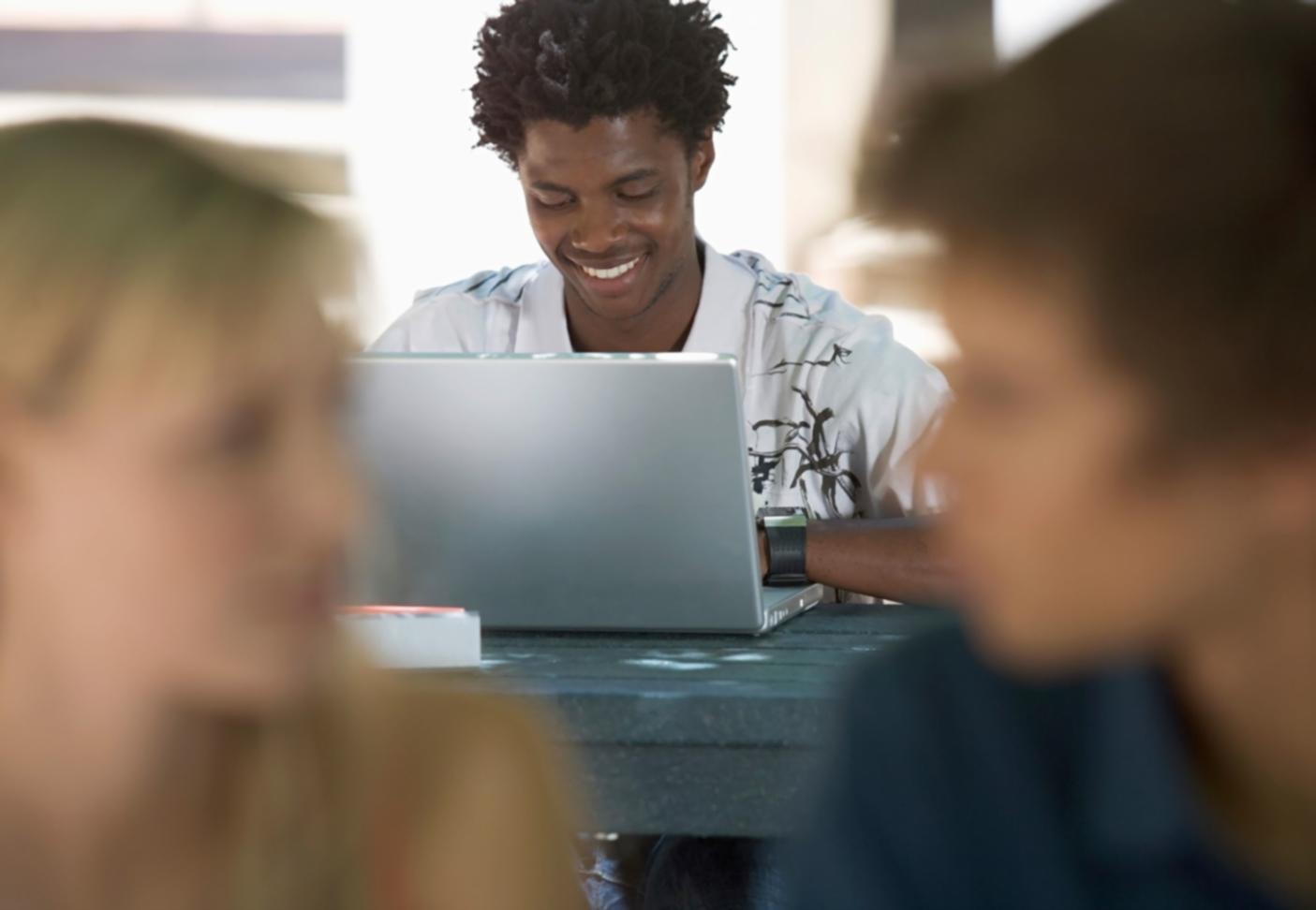 Moderne Büroumgebung für Finanzberatung in Bern